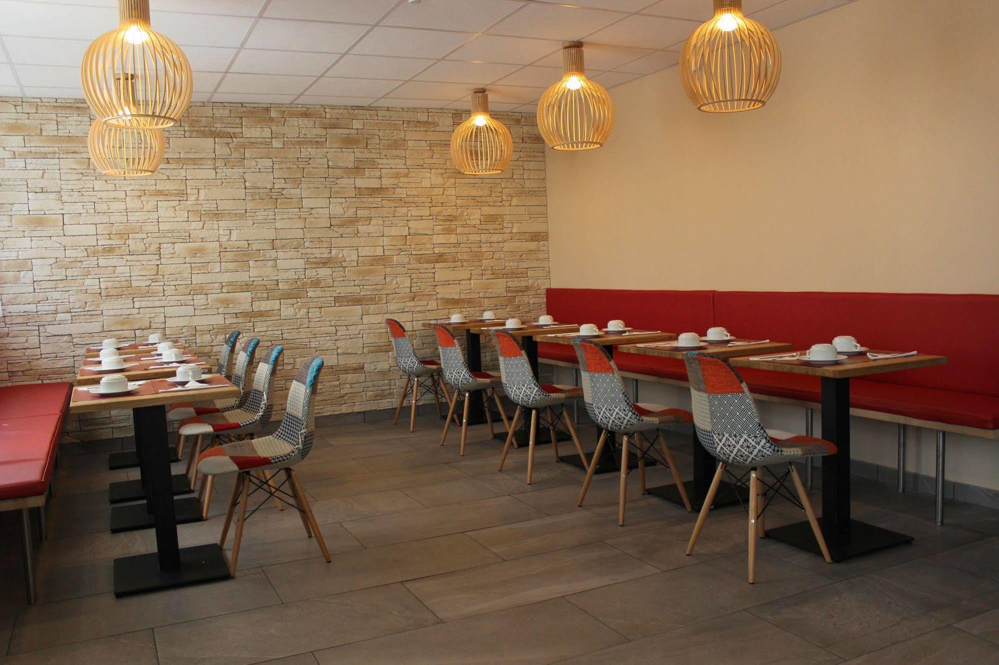Wink Hotel Juvisy Juvisy-sur-Orge Exterior foto